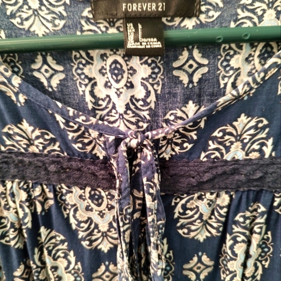 Forever 21 Dress, Blue Design,  Size Large - Picture 3 of 5